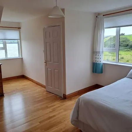 Buncronan Port Self Catering *